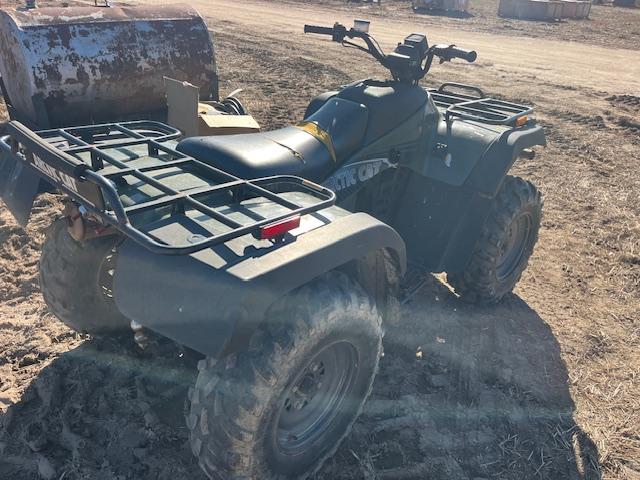 ARTIC CAT 4-WHEELER 4 x 4 577 MILES