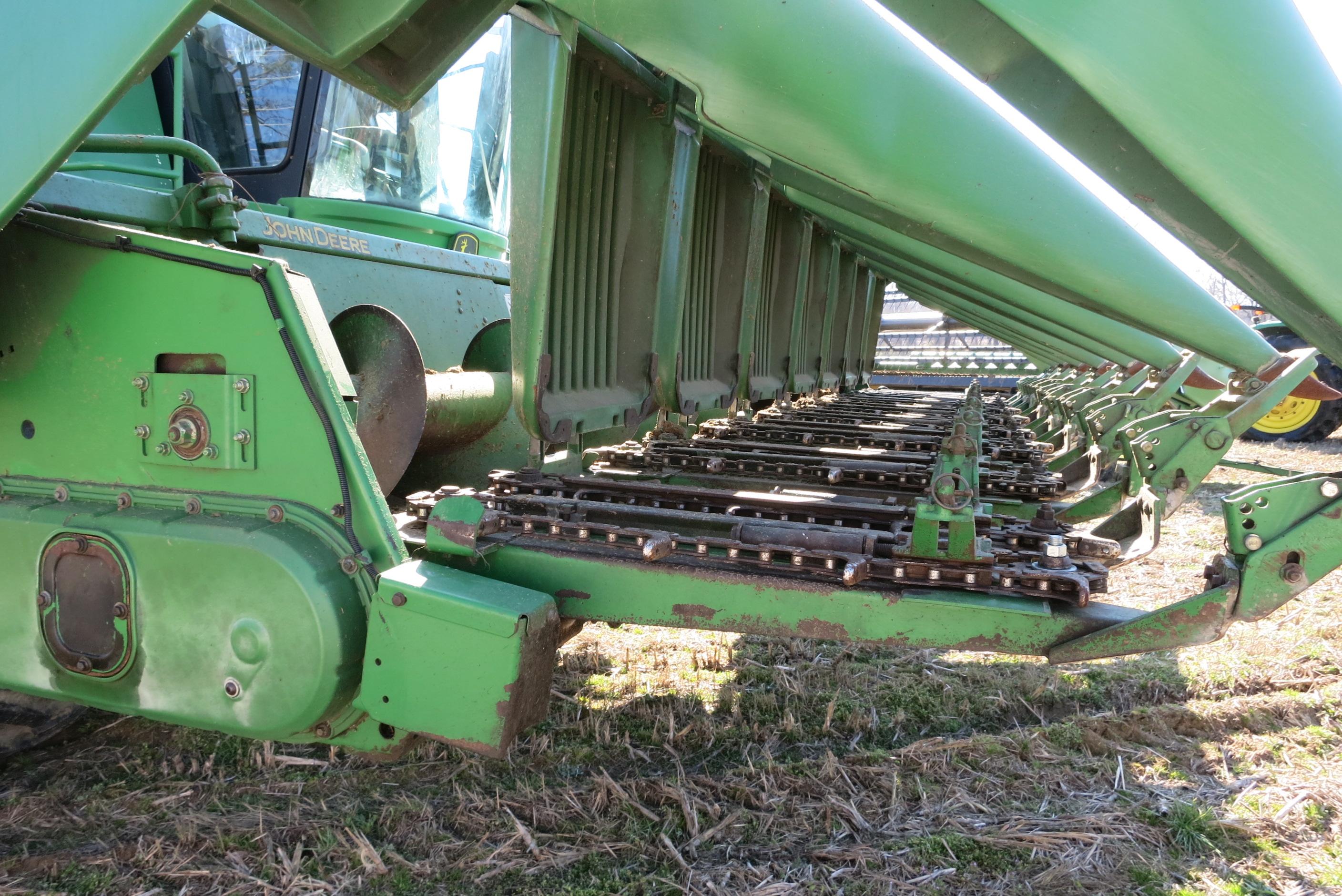 JD 893 8-ROW CORN HEAD, 30" SN:X711961