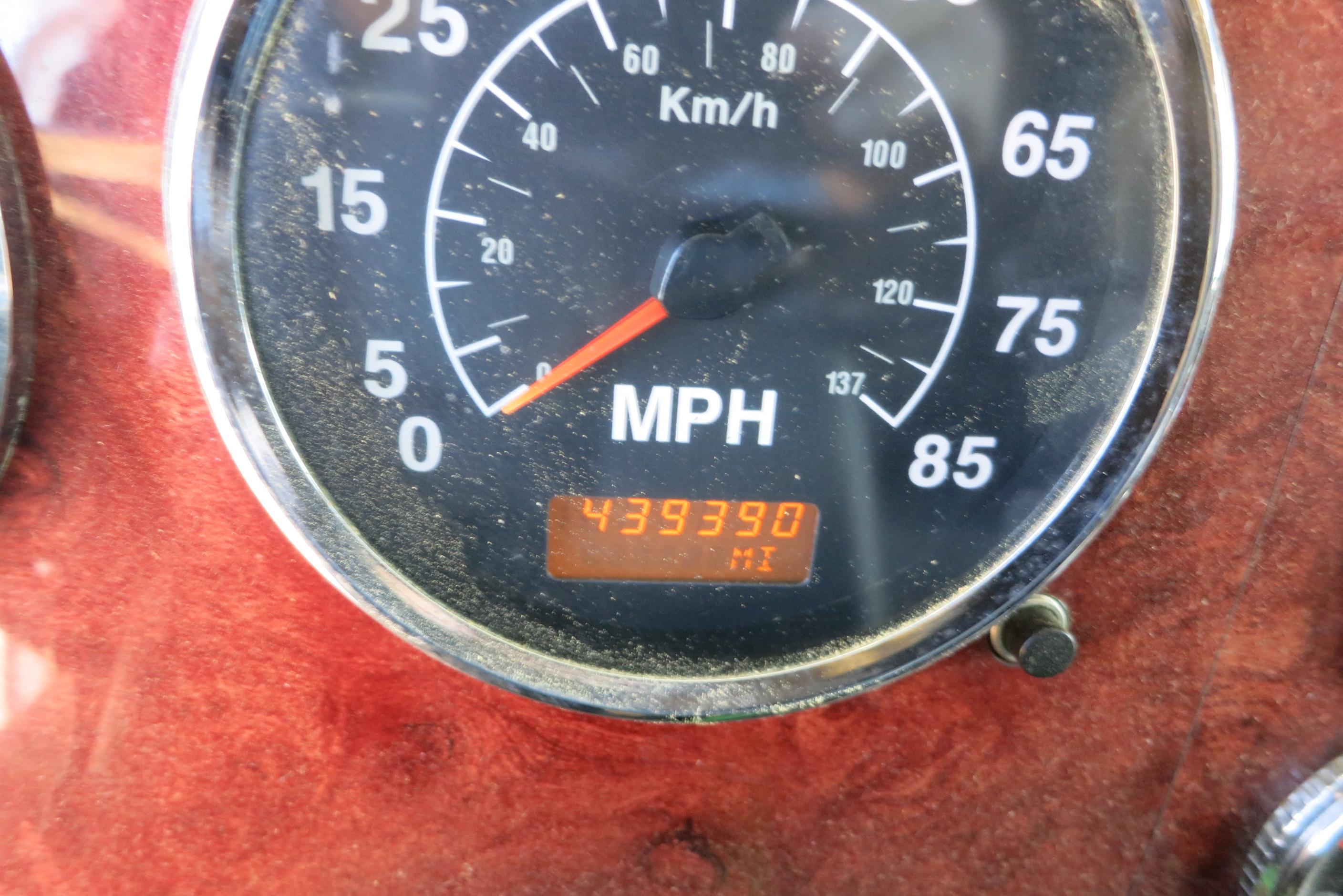 2004 IH 9200I ROAD TRACTOR, CUMMINS DSL ENG, SLEEPER, 10 SPD EATON FULLER TRANS, 439,390 MILES
