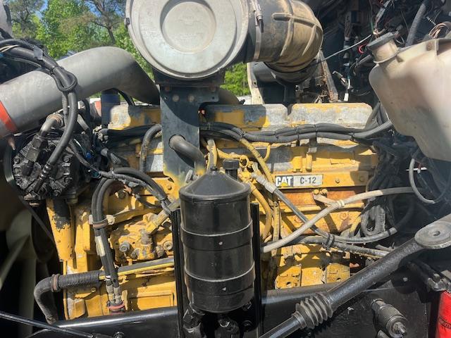 2003 KENWORTH DAY CAB CAT C-12 DSL ENGINE 10-SP EATON FULLER TRANS WETLINE, 402K MILES SHOWING
