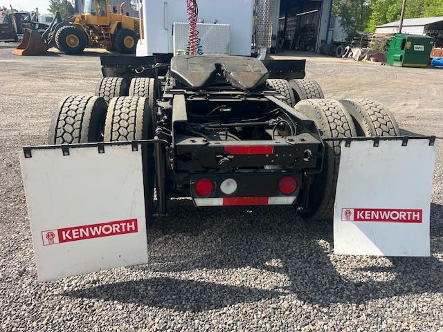 2003 KENWORTH DAY CAB CAT C-12 DSL ENGINE 10-SP EATON FULLER TRANS WETLINE, 402K MILES SHOWING