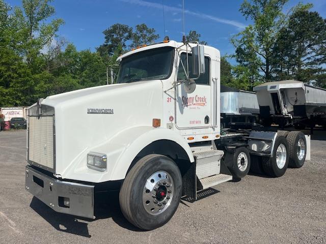 2003 KENWORTH DAY CAB CAT C-12 DSL ENGINE 10-SP EATON FULLER TRANS WETLINE, 402K MILES SHOWING