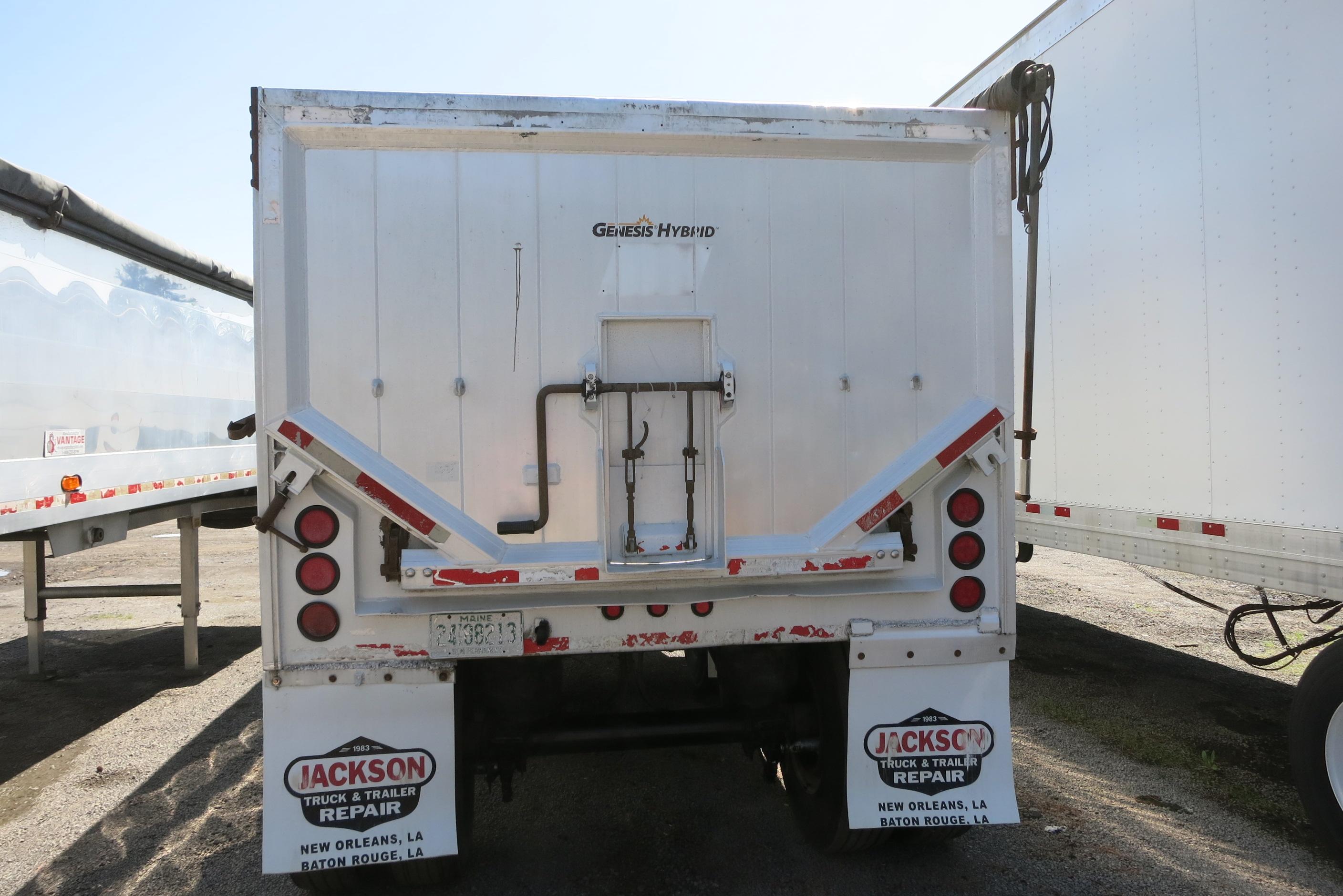 2011 EAST GENESIS HYBRID ALUMINUM FRAMELESS DUMP TRAILER, 34', SPREAD AXLE, ROLLOVER COVER