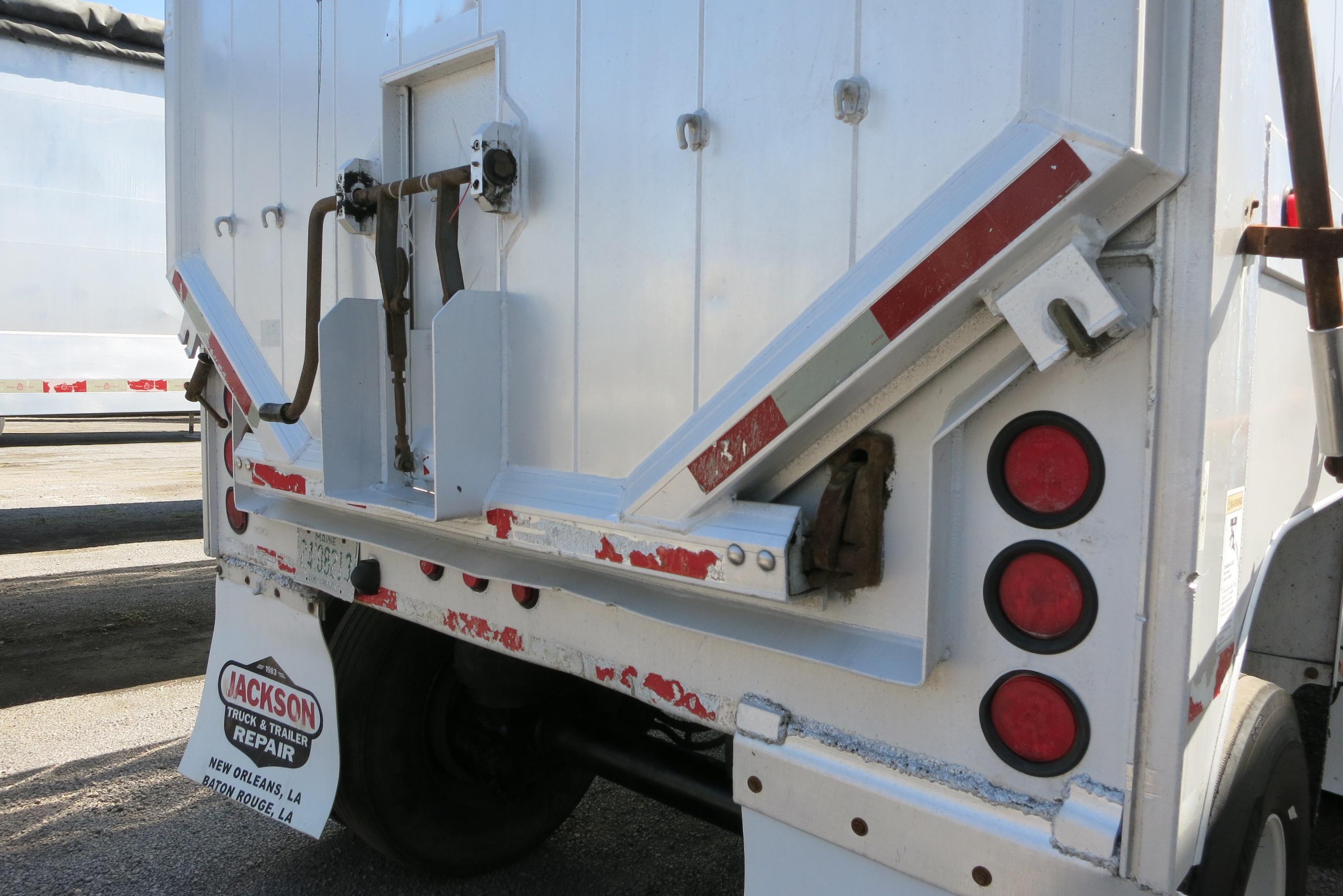 2011 EAST GENESIS HYBRID ALUMINUM FRAMELESS DUMP TRAILER, 34', SPREAD AXLE, ROLLOVER COVER