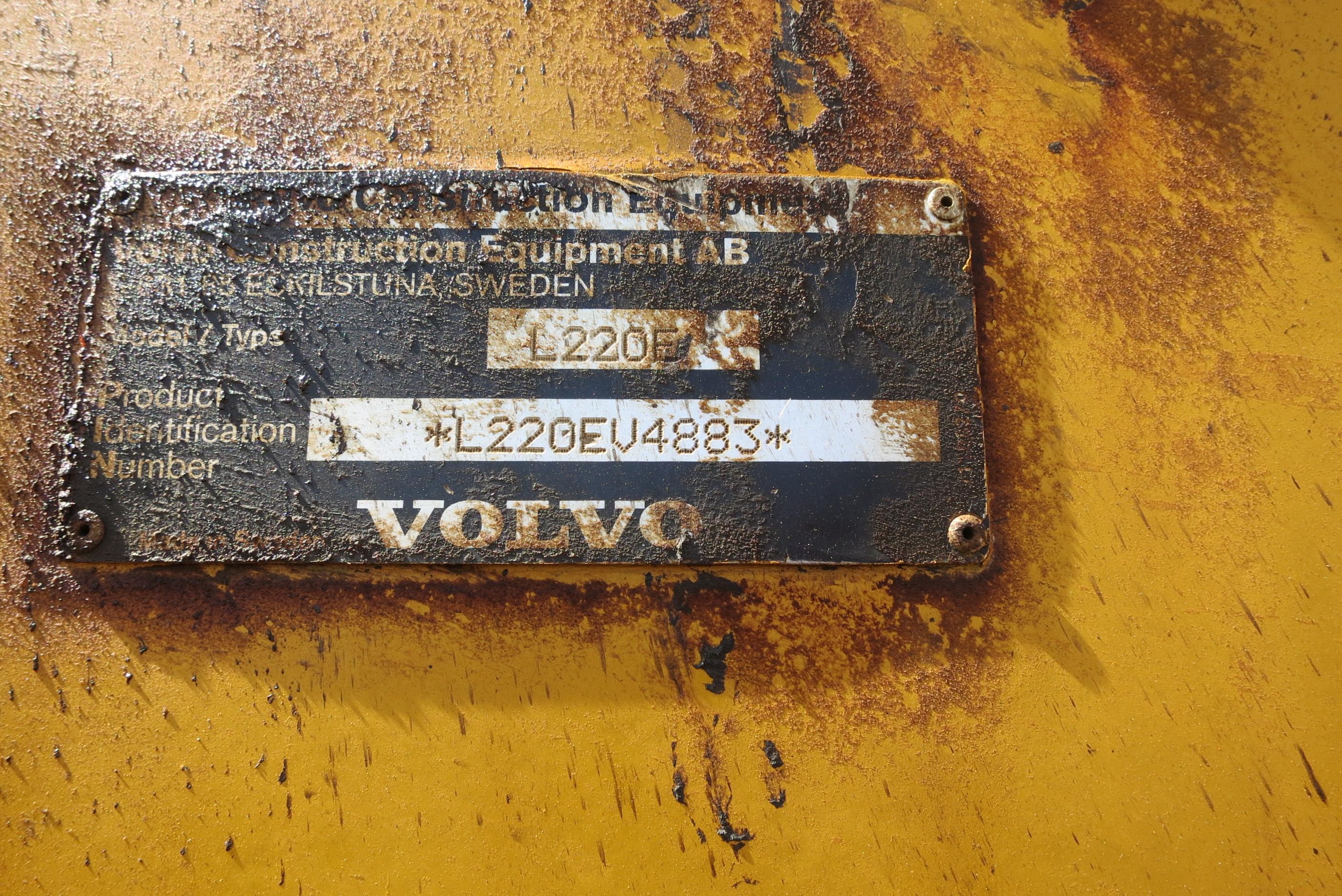 VOLVO L220E LOADER ARTICULATING, VOLVO DSL, POWERSHIFT TRANS, CAB, A/C, LOAD RITE L2180 SCALES, APPR