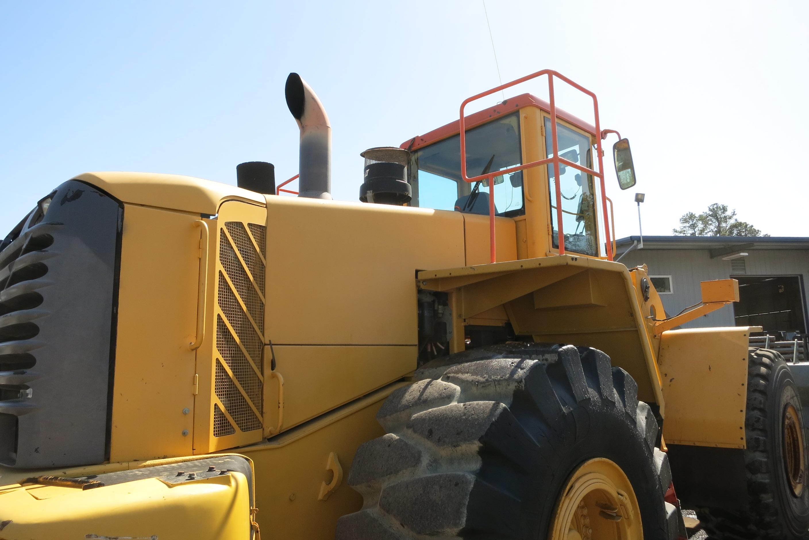 VOLVO L220E LOADER ARTICULATING, VOLVO DSL, POWERSHIFT TRANS, CAB, A/C, LOAD RITE L2180 SCALES, APPR