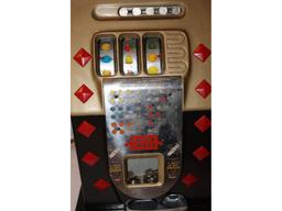 1940's Mills Diamond Front Slot Machine 5
