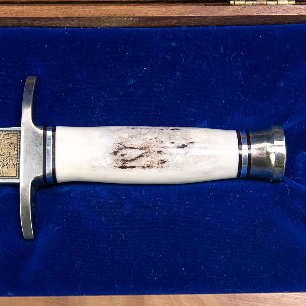 Buck 100th Anniversary Geronimo Peace Dagger Knife