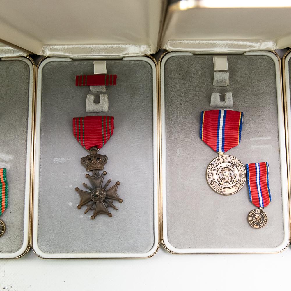 US Cased Medal Lot-RVN Vietnam USCG China (25)