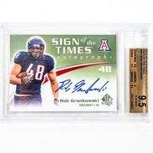 2010 SP Sign of the Times Gronkowski Beckett 9.5