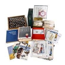 Large Collection of Early US & Foreign Stamps ++