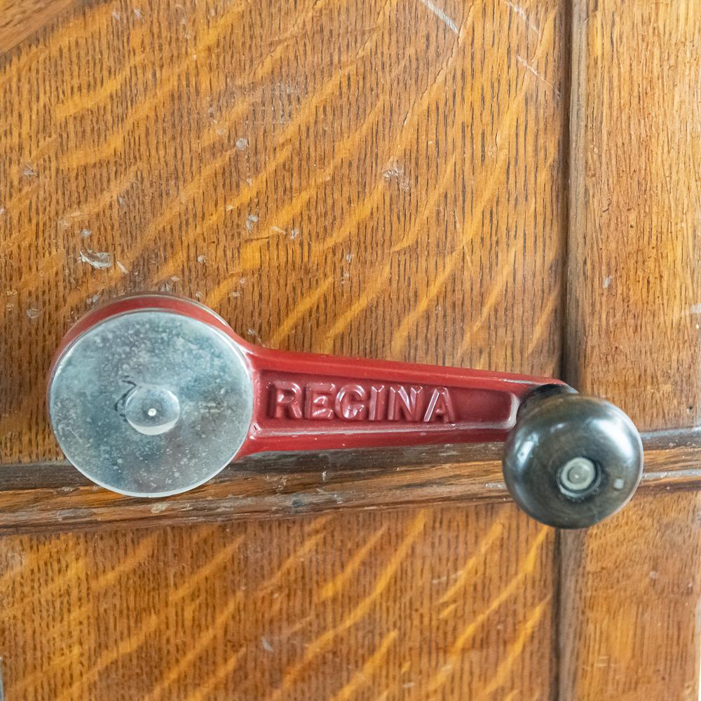 Regina Hexaphone Coin Op Cylinder Phonograph