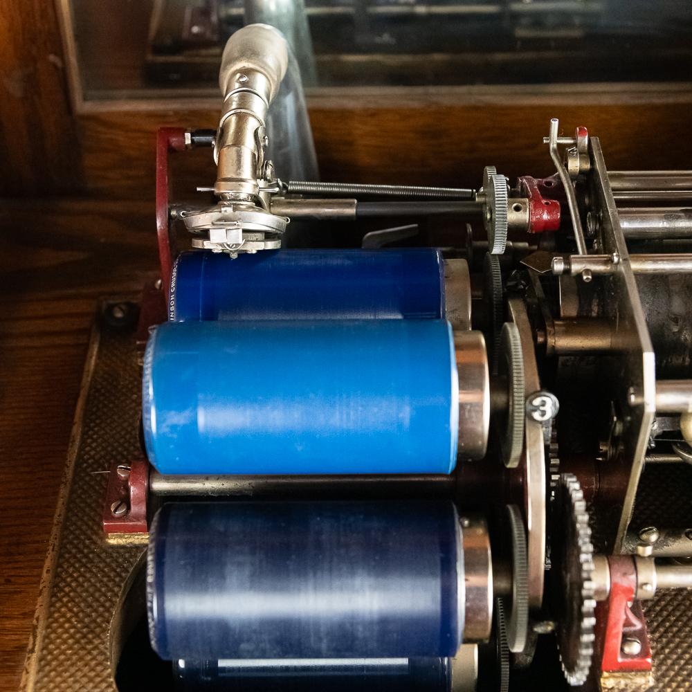 Regina Hexaphone Coin Op Cylinder Phonograph