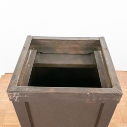 Metal, Locking Slot Machine Stand