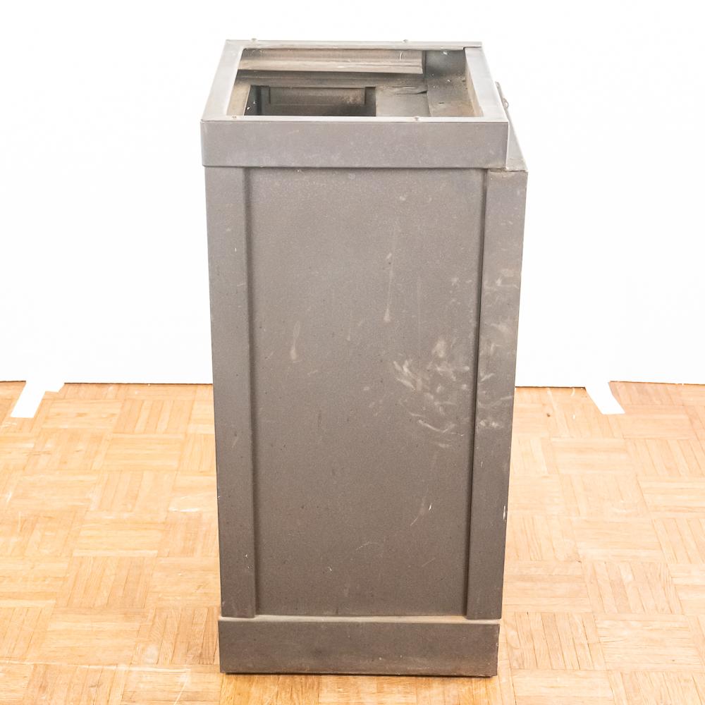 Metal, Locking Slot Machine Stand