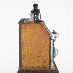 Jennings 10 Cent Export Chief Slot Machine