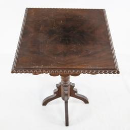 Small Victorian Burl Top End Table