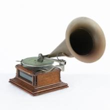 Zonophone Type A Disc Horn Phono w/Glass Sides