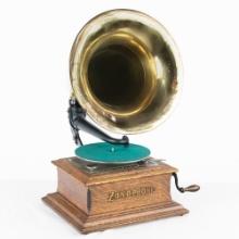 Zonophone Parlor Model Disc Horn Phonograph