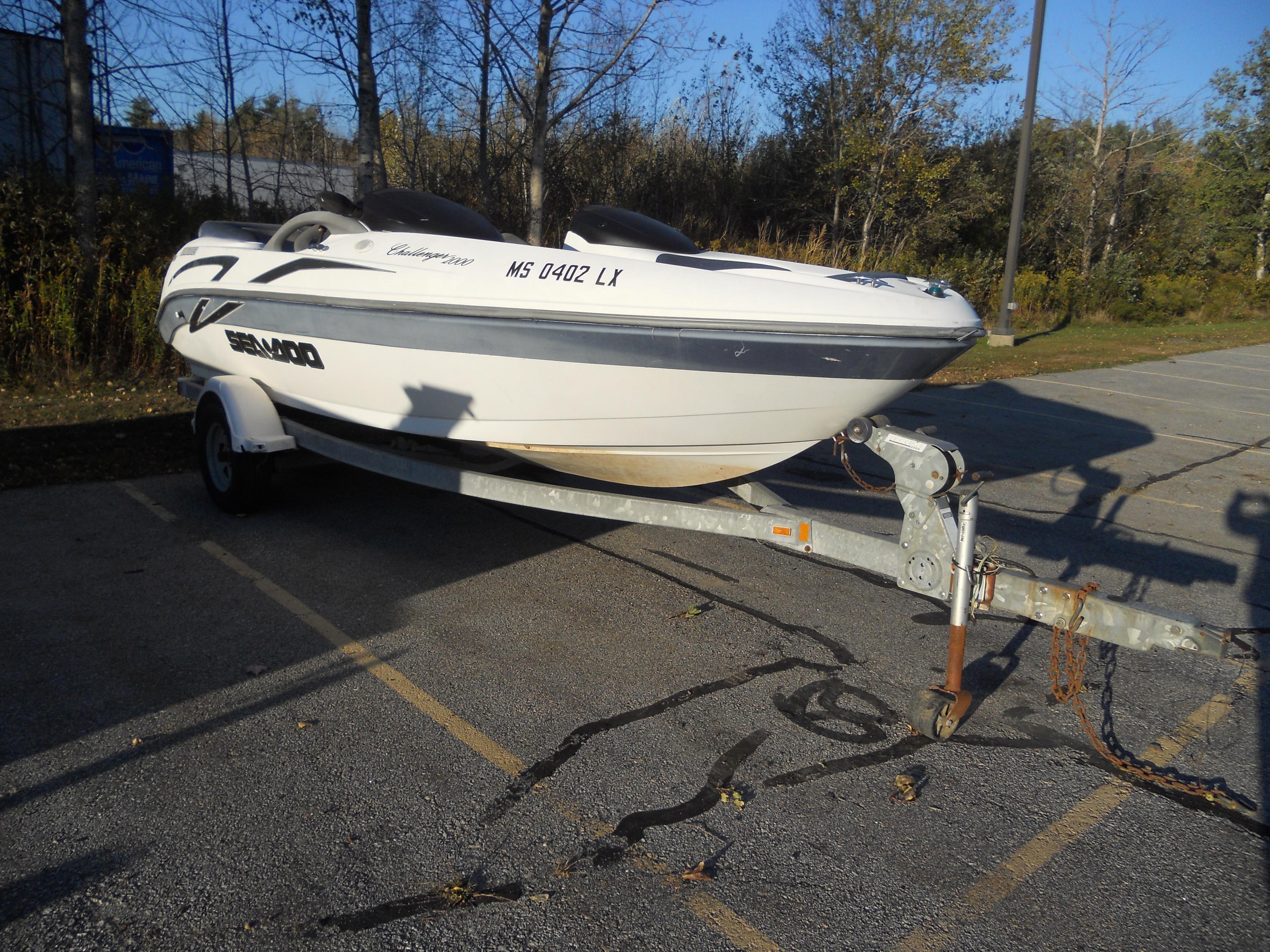 Sea-Doo Challenger 2000 Motorboat