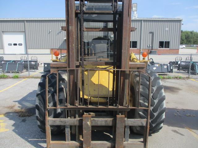 2010 Master Craft C-06-7106 Rough Terrain Forklift