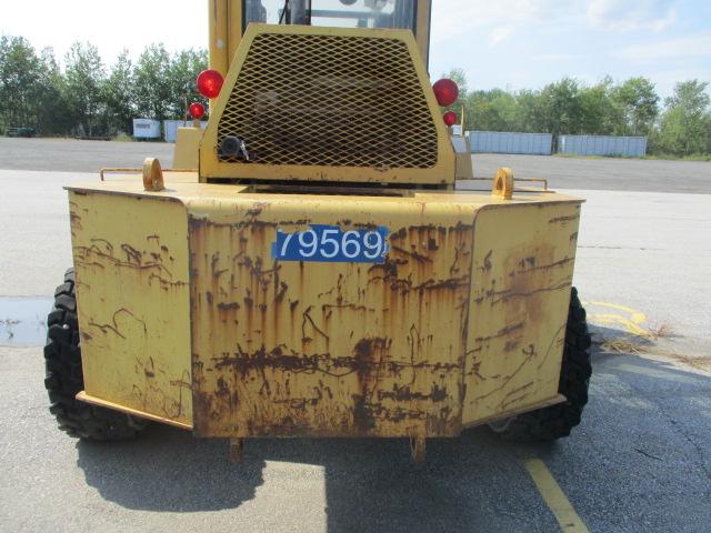 2010 Master Craft C-06-7106 Rough Terrain Forklift