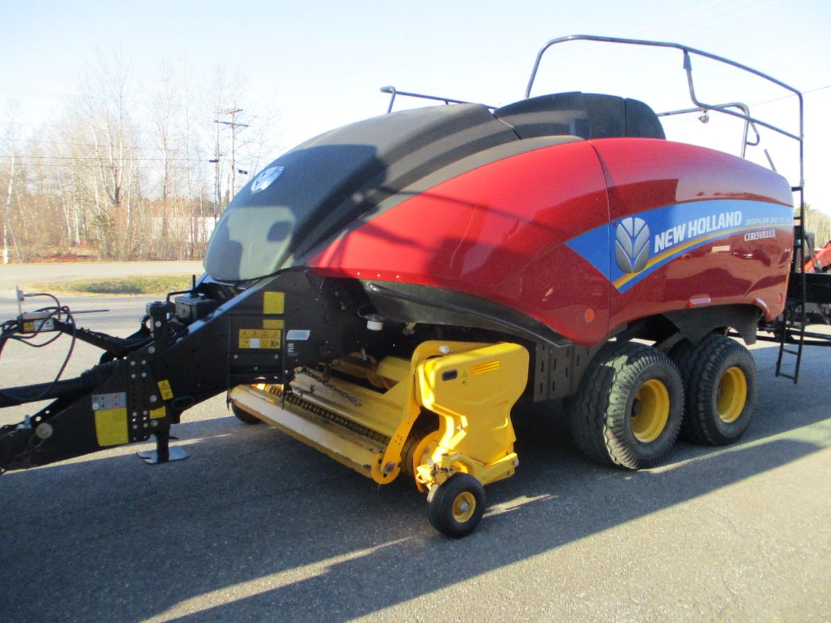 2018 New Holland 340 Plus Baler