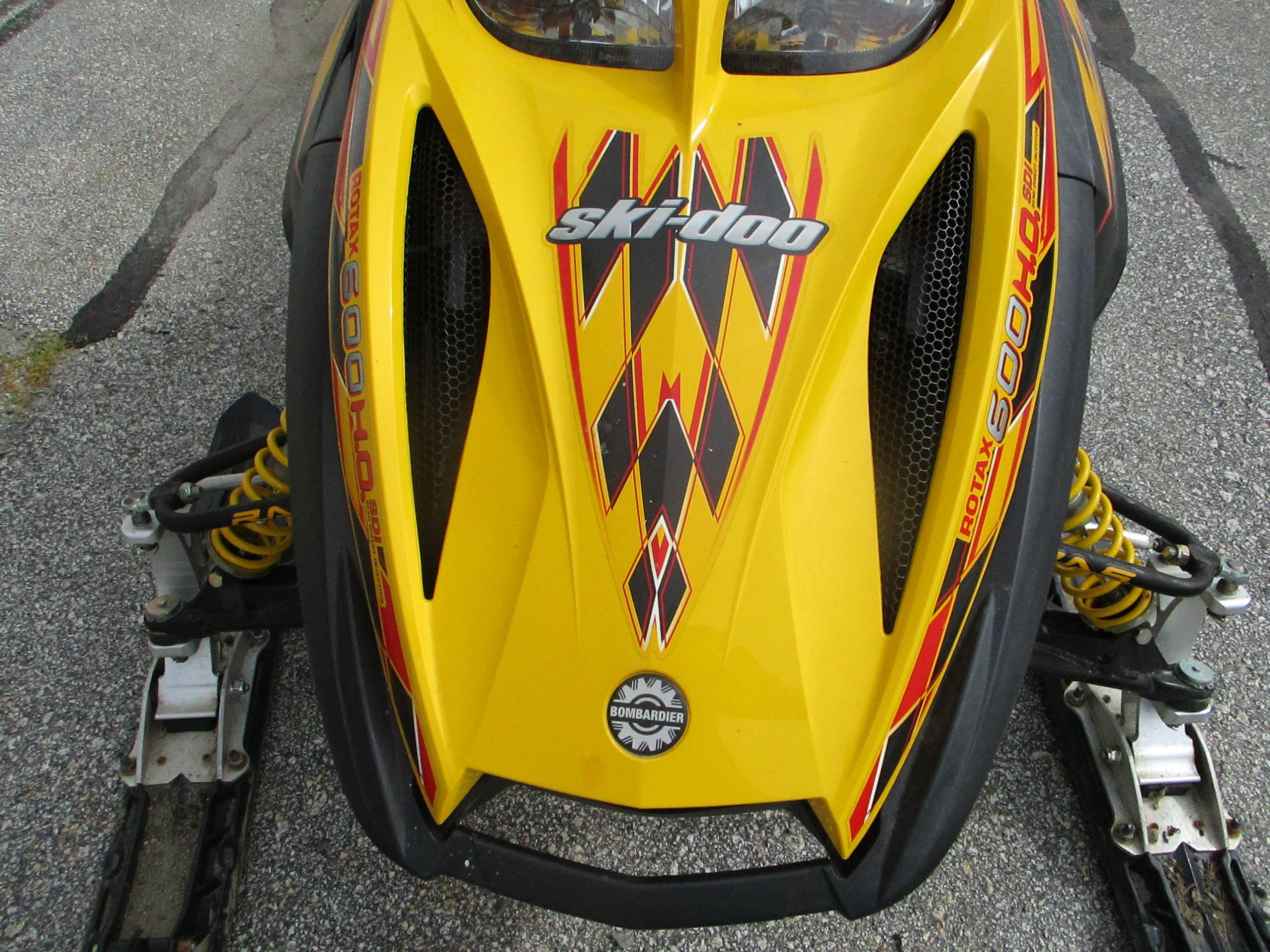 2004 Ski-Doo MXZ Adrenaline 600