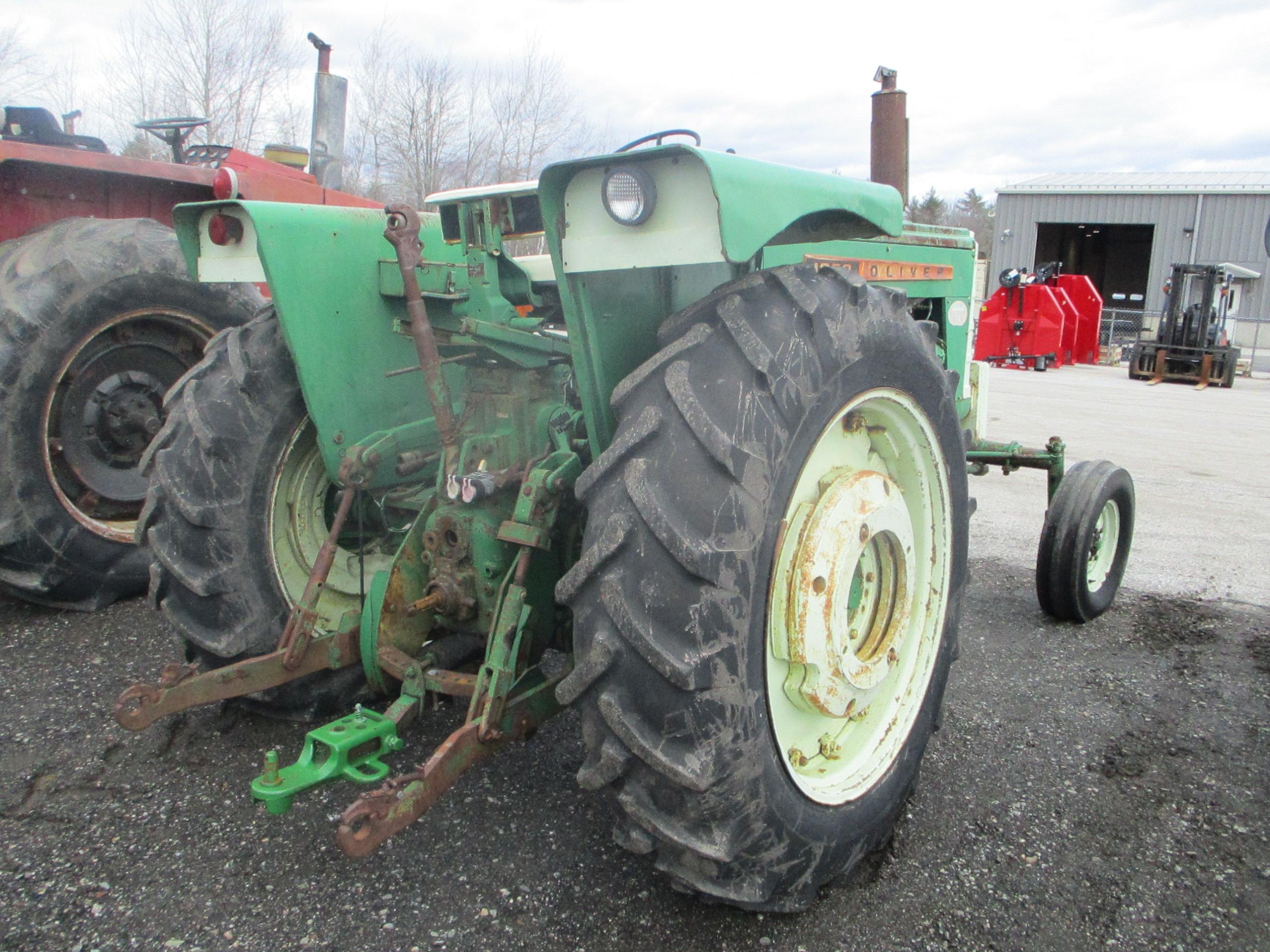 Oliver 1850 Farm Tractor