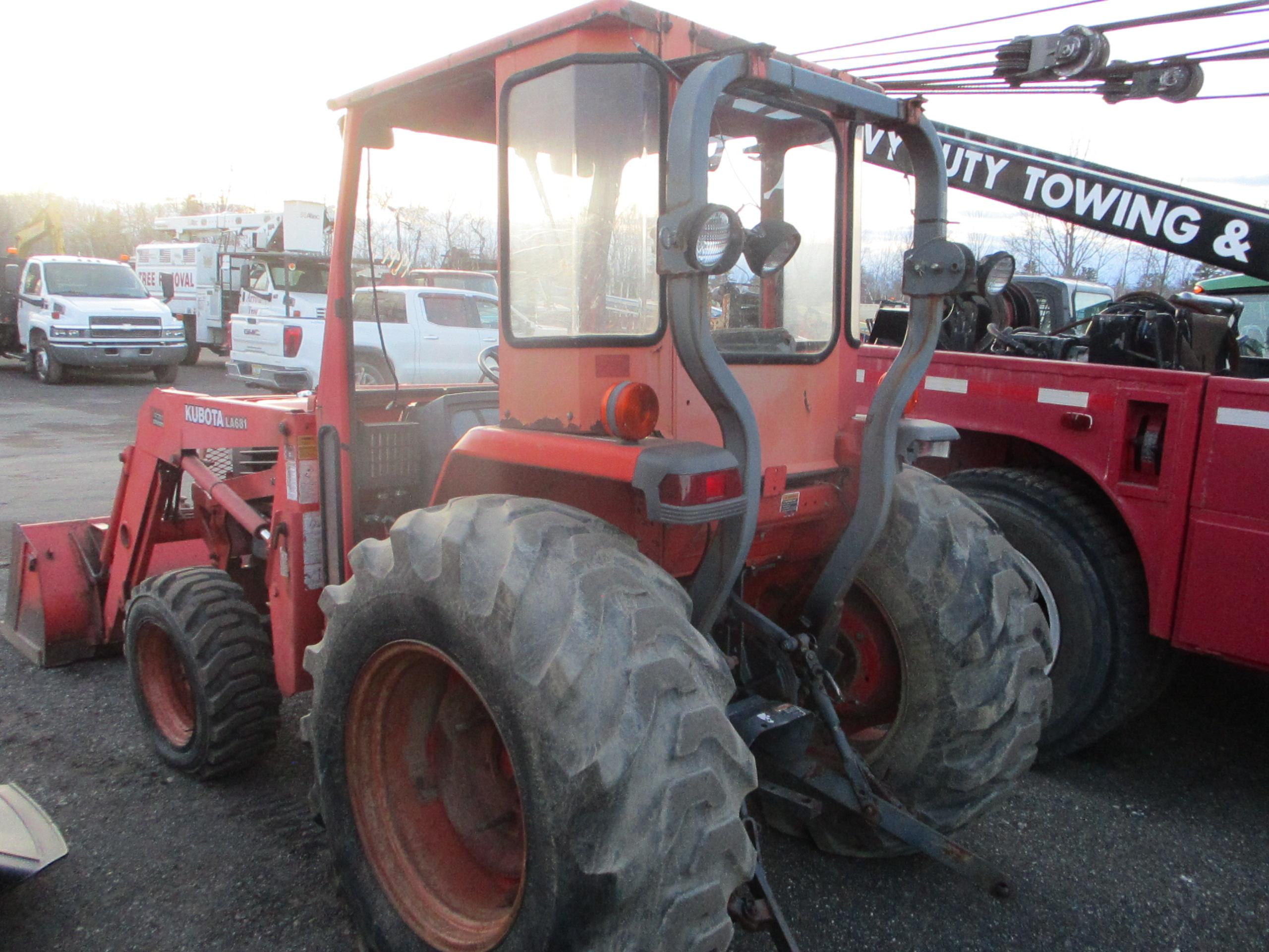 1999 Kubota L3710