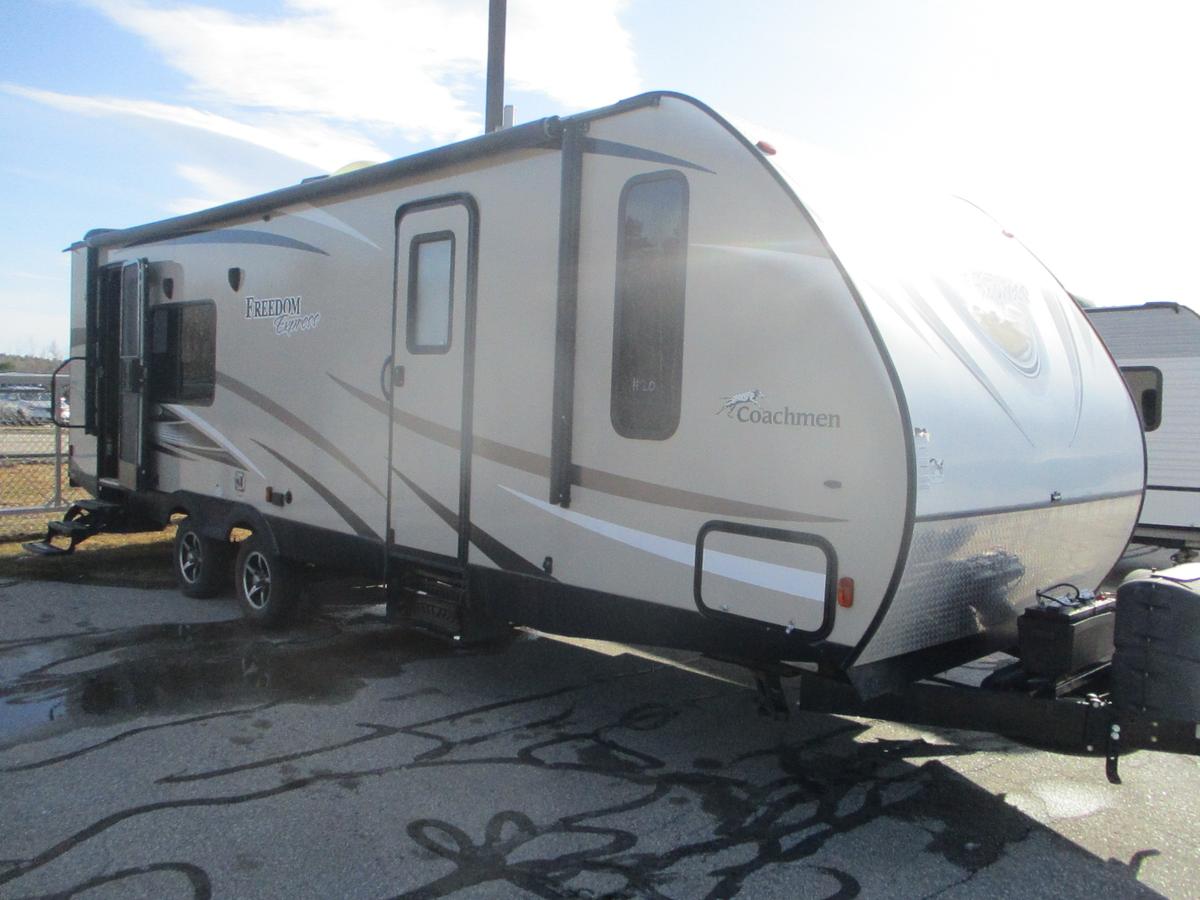 2016 Coachman Freedom Express Camper