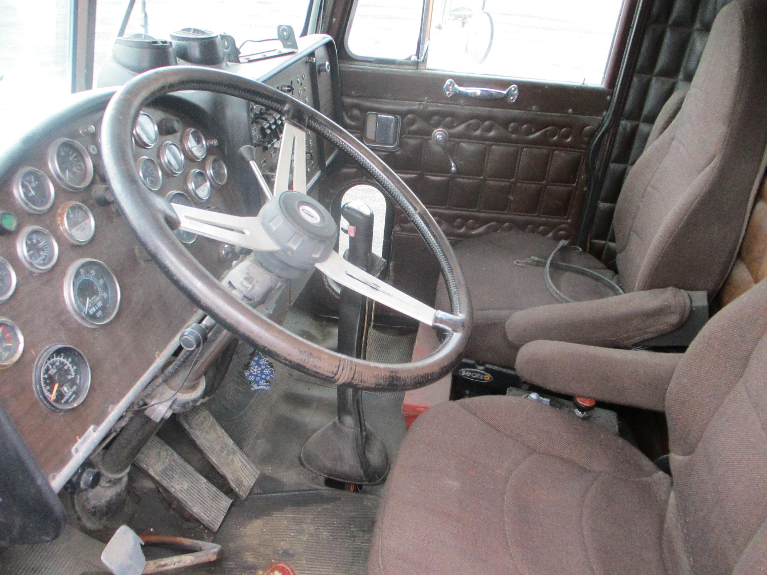 1981 Peterbilt Tri-Axle Dump Truck