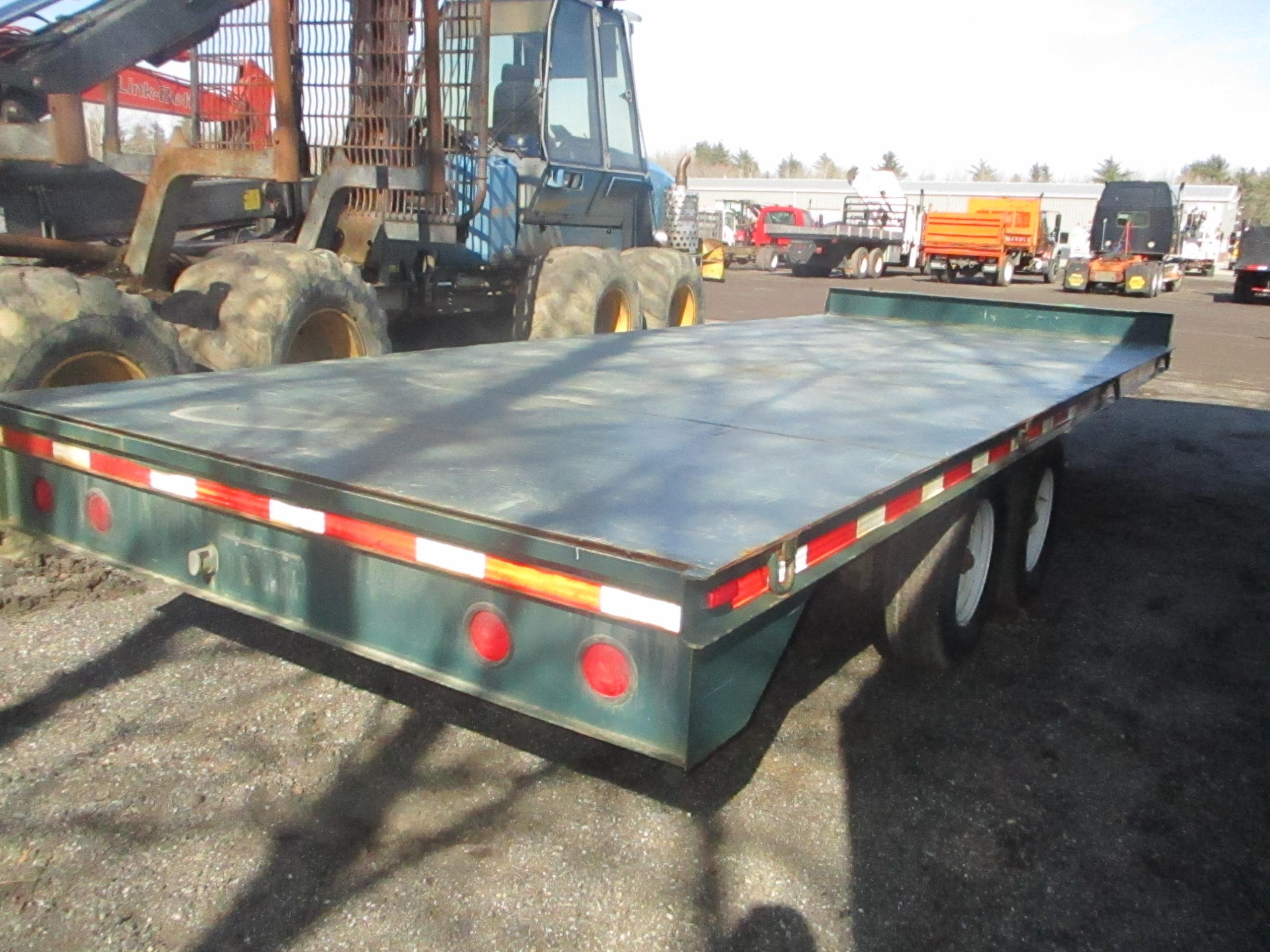 1997 Valley Tri-Axle Log Trailer