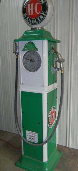 Sinclair H-C Antique Gas Pump