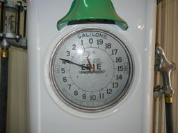 Sinclair H-C Antique Gas Pump