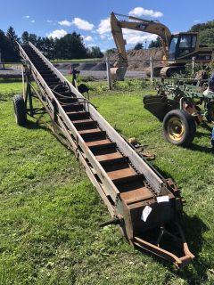 New Idea Hay/Grain Elevator