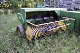 John Deere 346 wire baler w/kicker