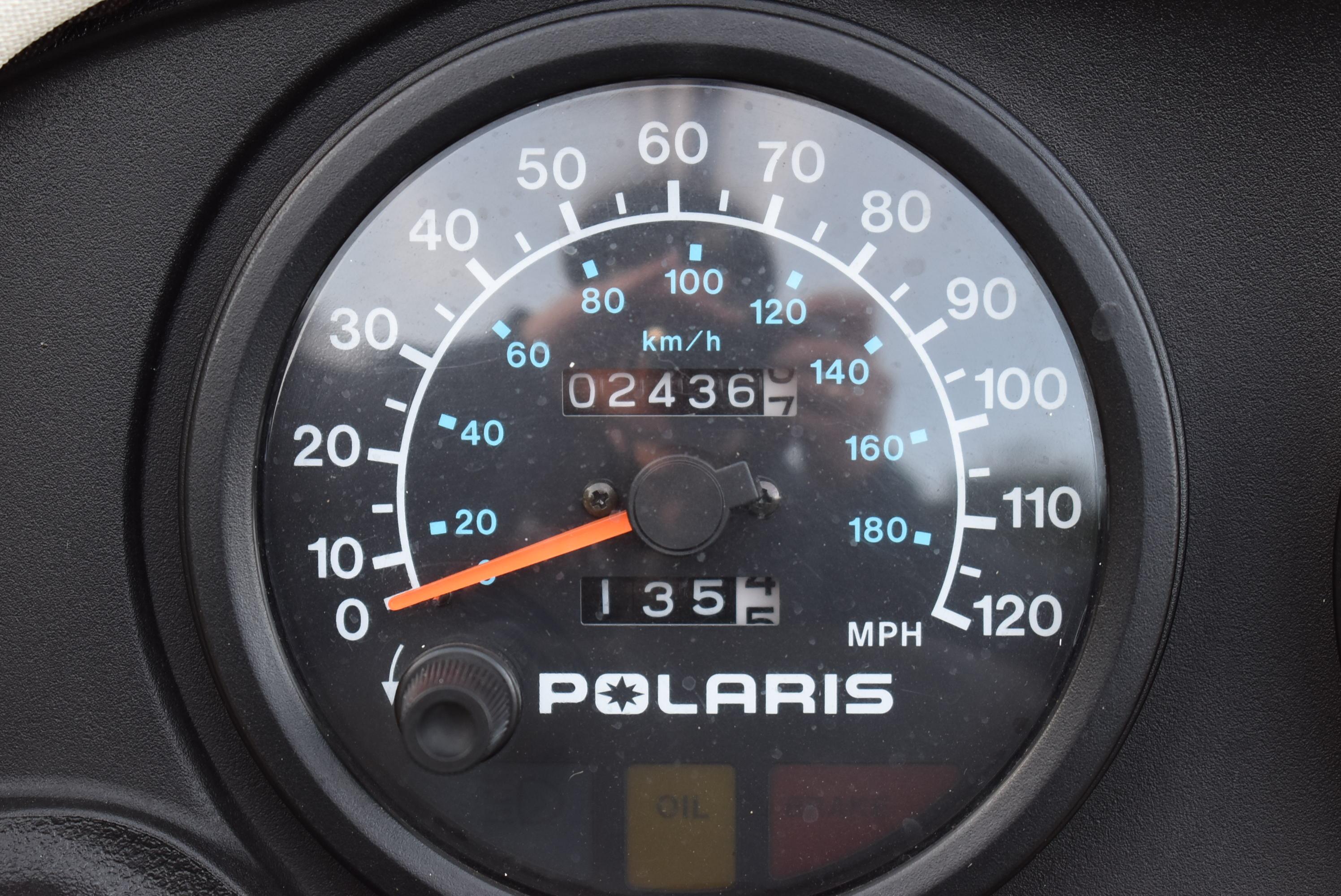Polaris 600 XC Variable Exhaust Snowmobile, 2,436 m