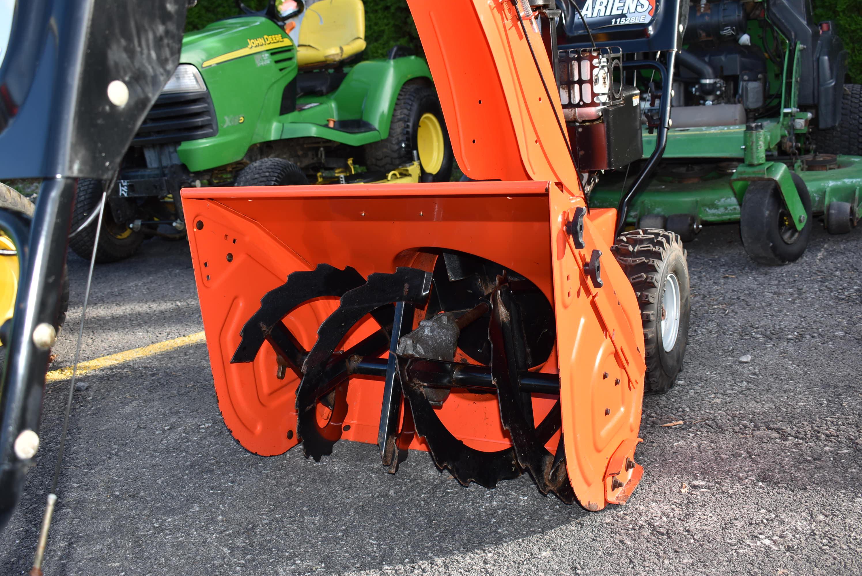 Ariens 11528LE Snow Blower
