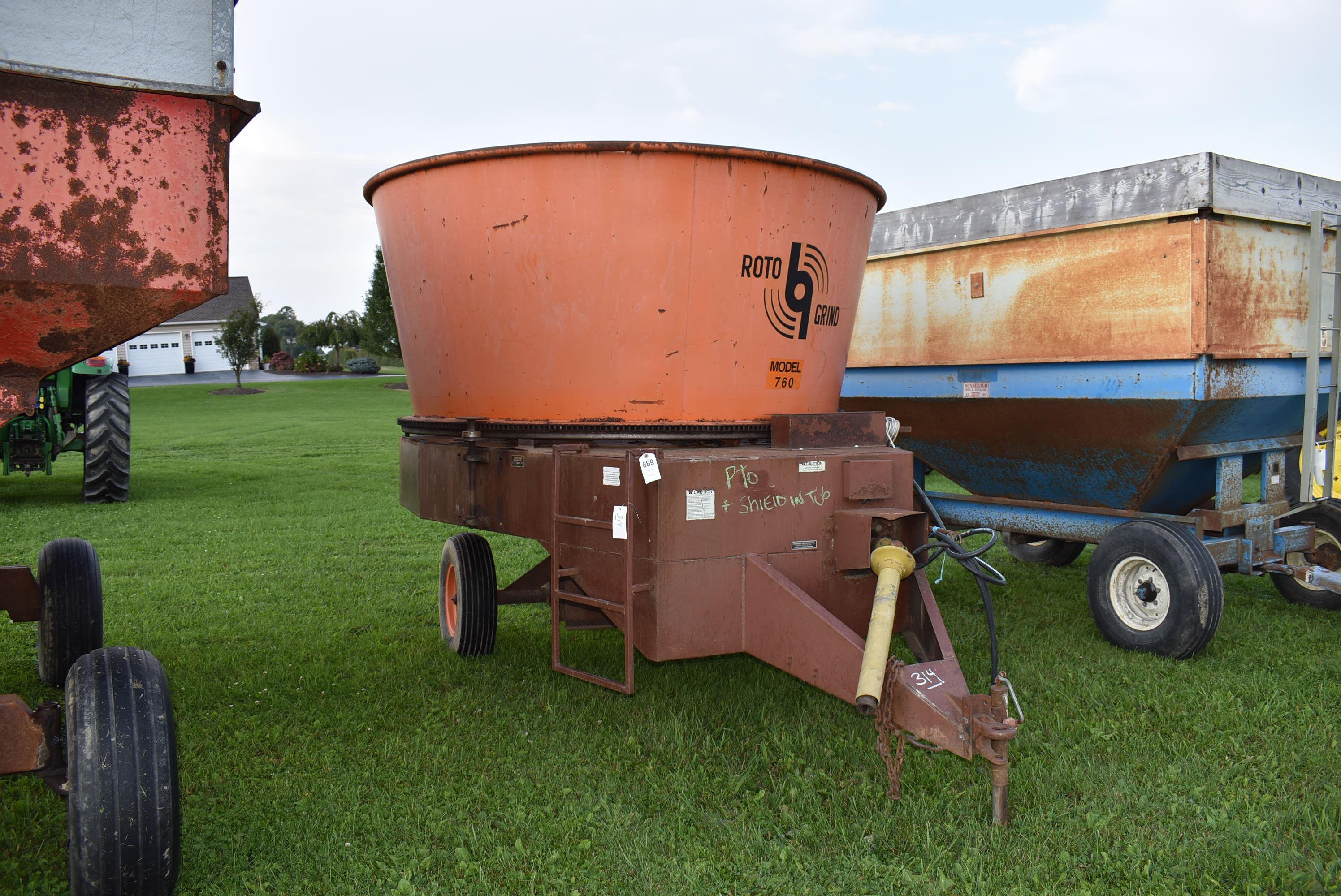 RotoGrind Model 760 Bale Chopper