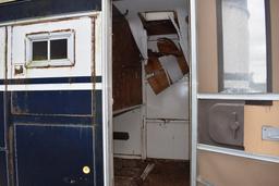 2-horse trailer, 12', no title