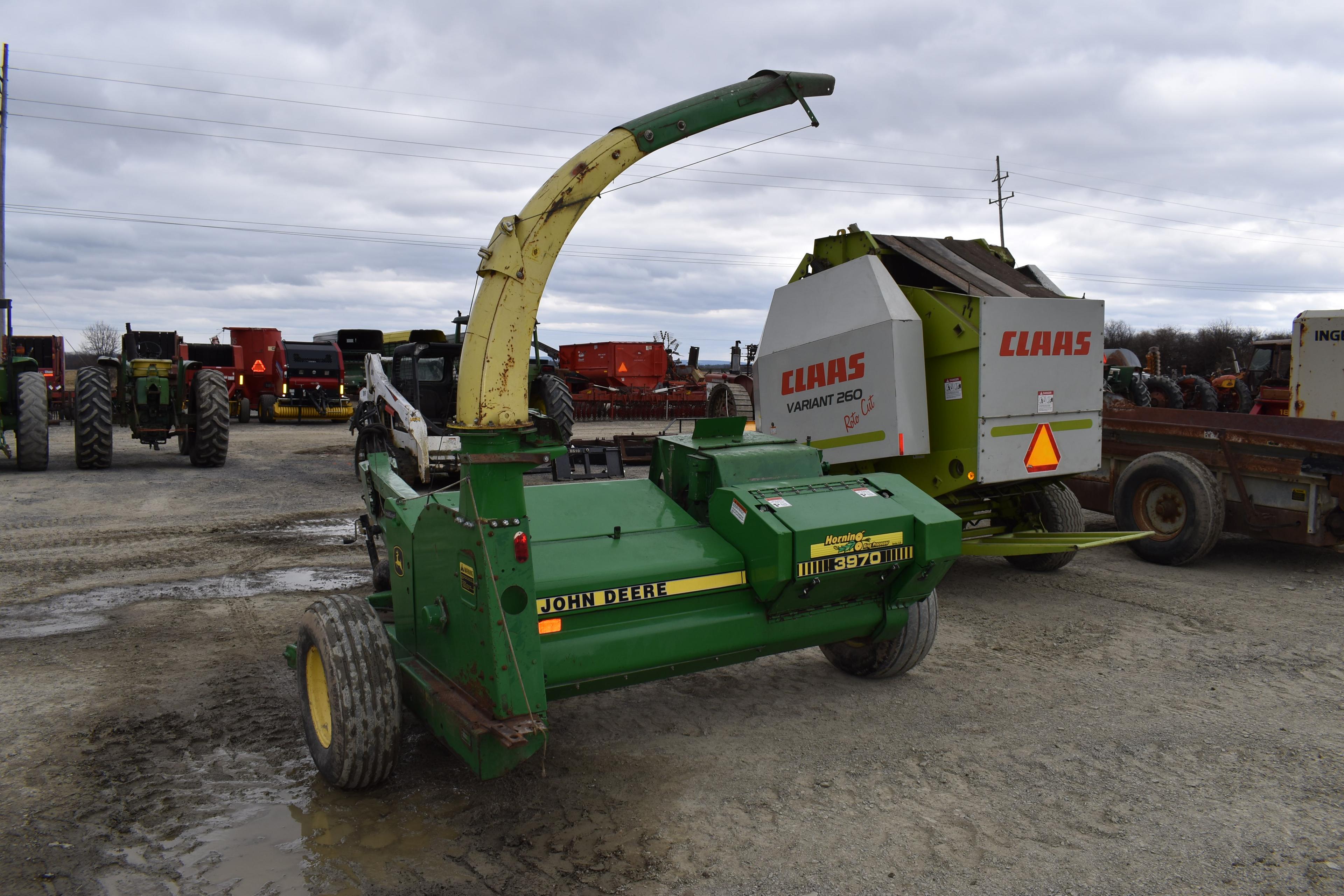 3970 John Deere Chopper