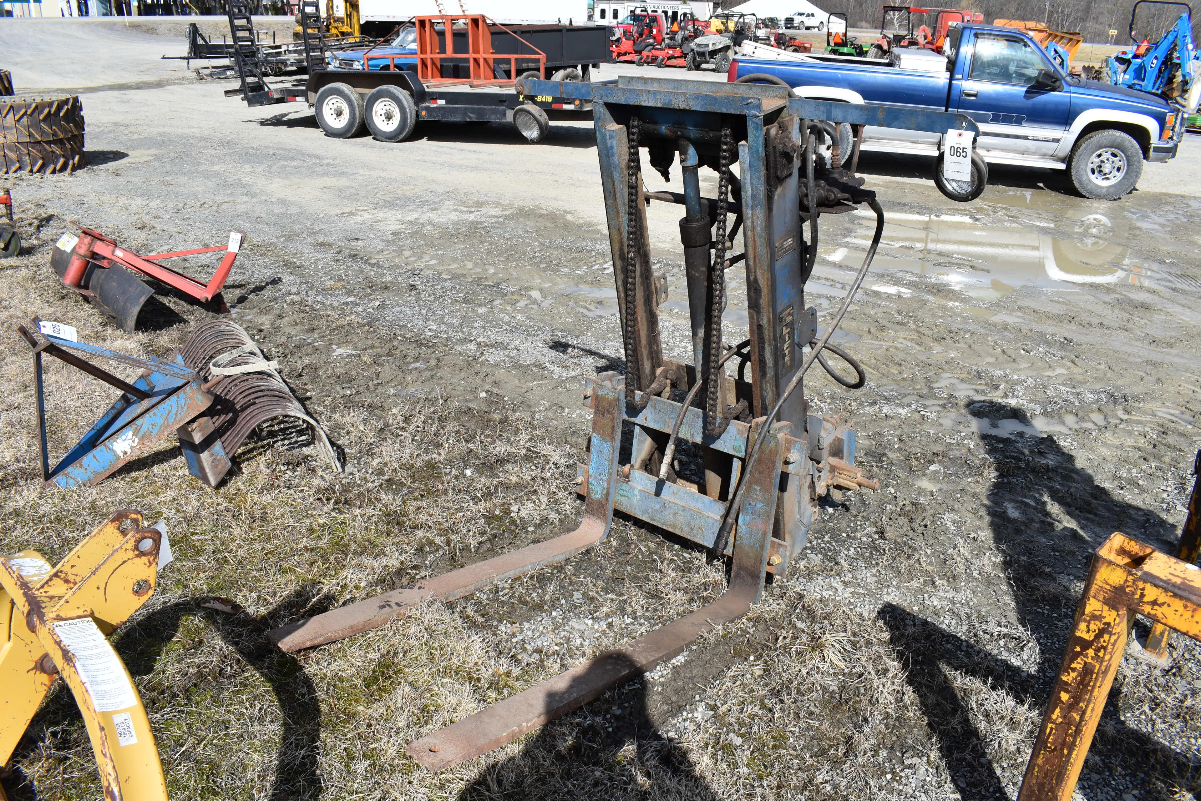 KUCHYT 3 Pt Forklift