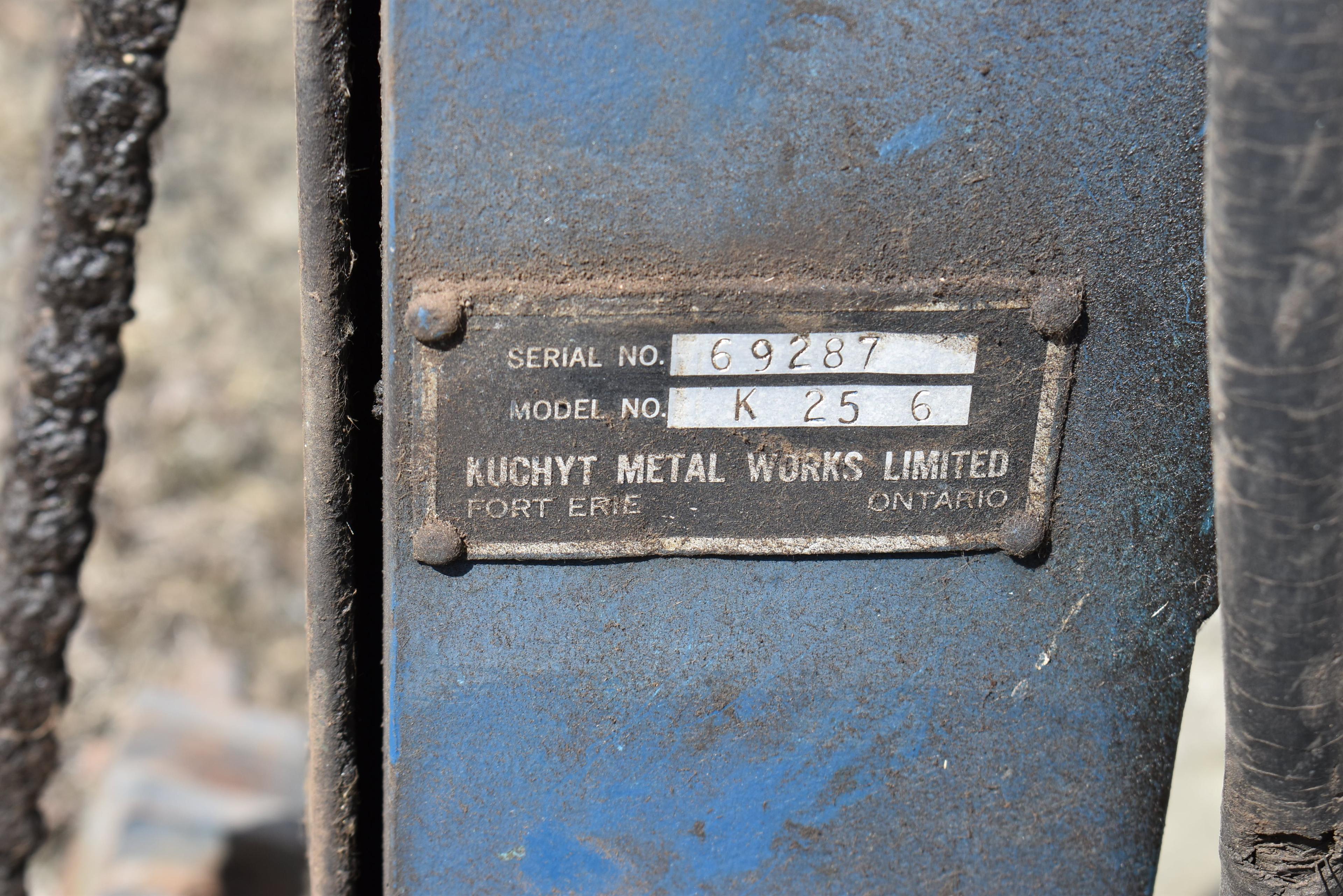 KUCHYT 3 Pt Forklift
