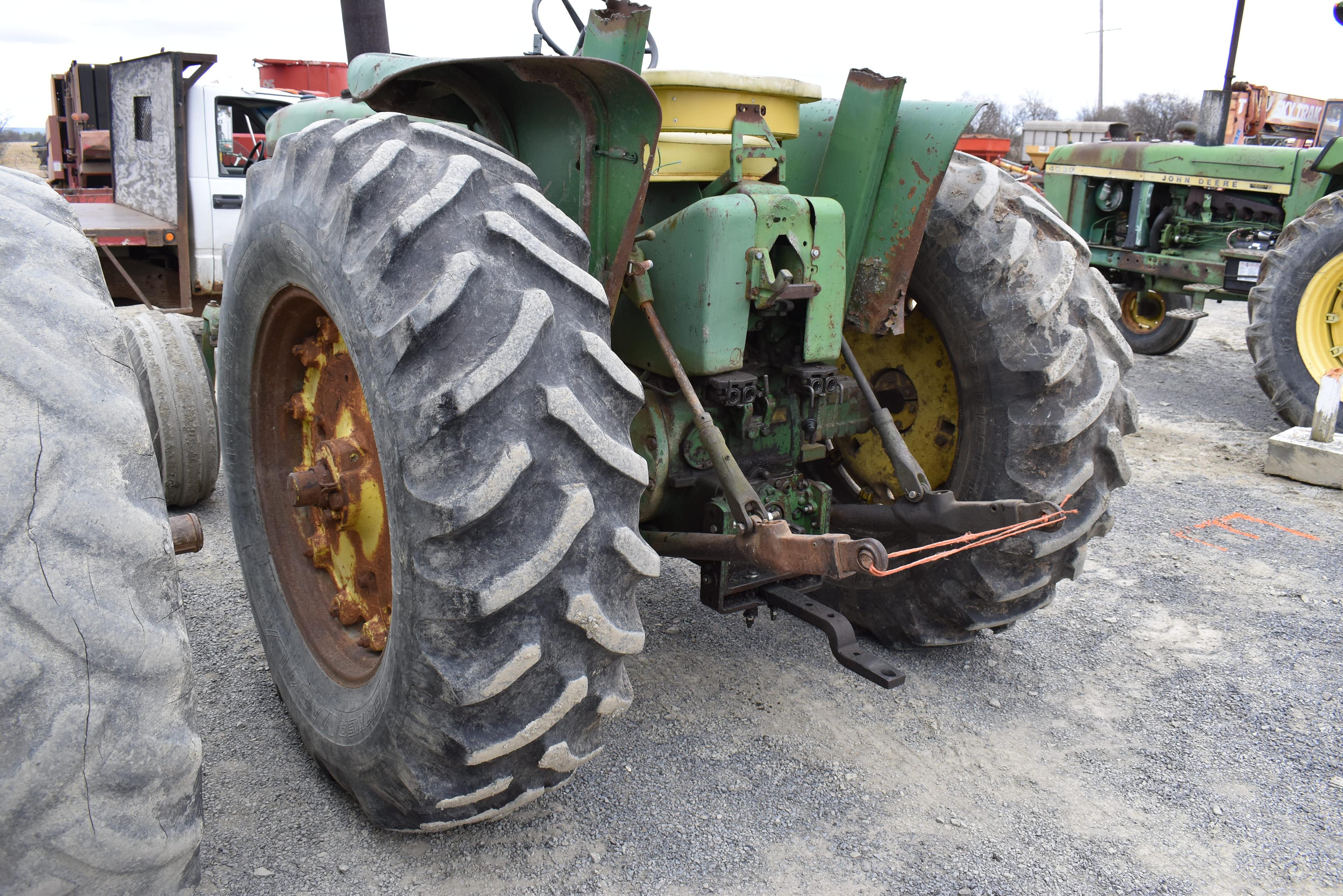 John Deere 4010 Tractor Shows 5852 Hrs