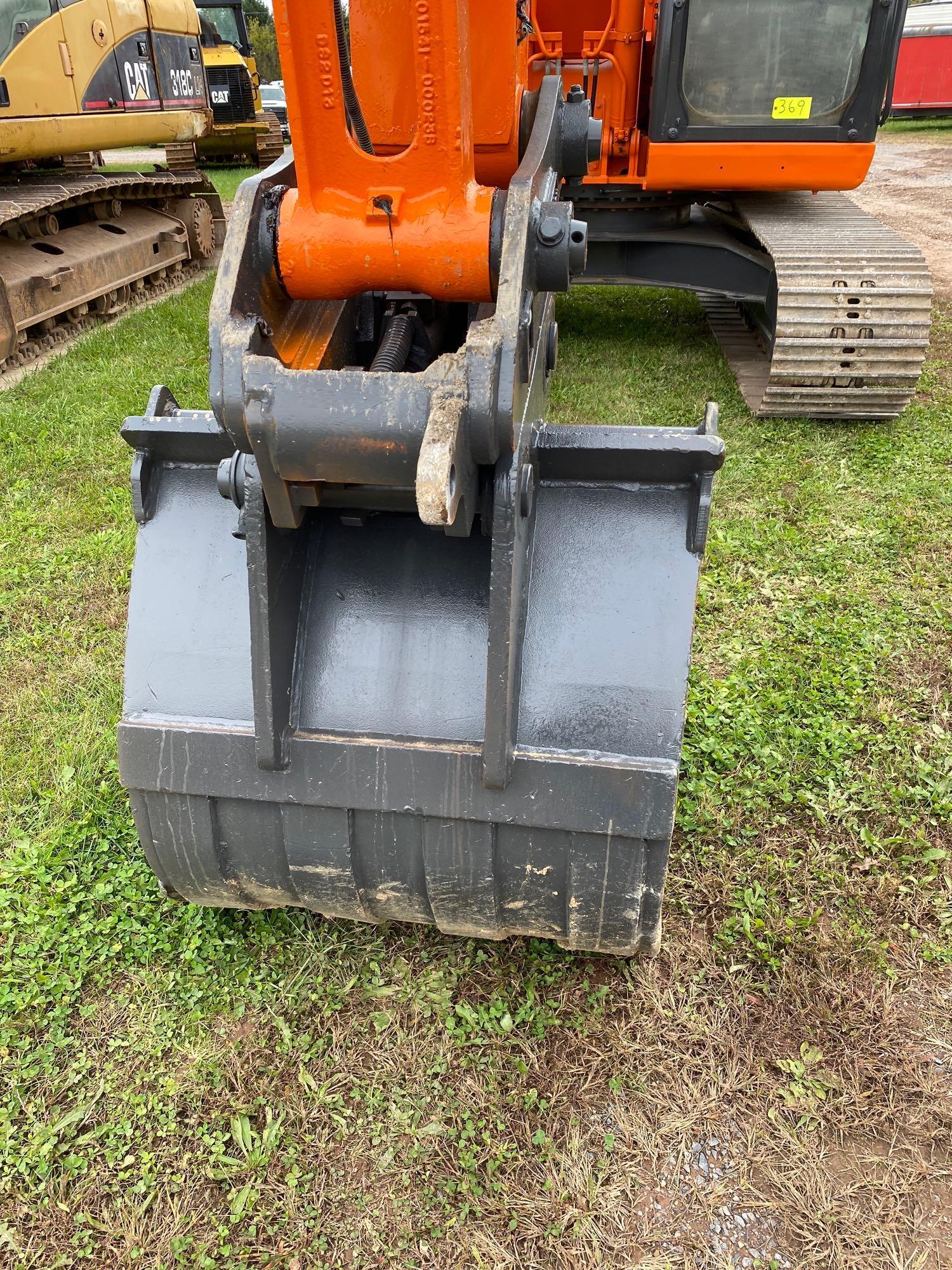 Doosan DX140 CR, Cab, Heat, AC, Plumbed, Coupler, GP Bucket, SN: 005772, Hours: 4931