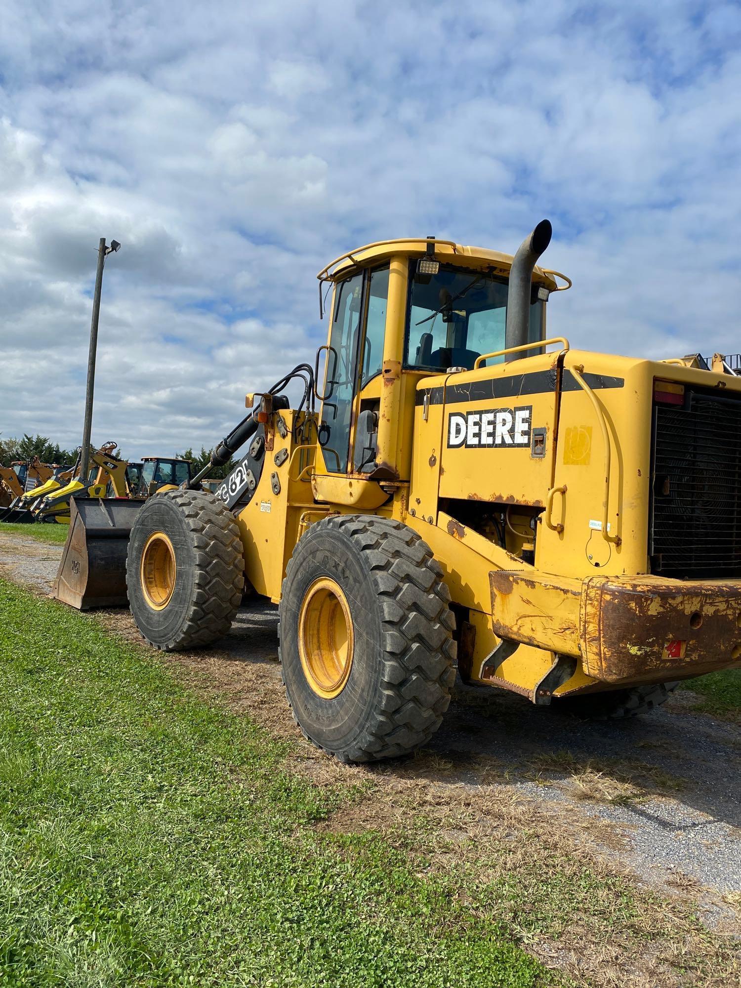 John Deere TC 62H, Cab, Heat, AC, 3rd Valve, Coupler, GP Bucket, 20.5R25 Rubber, SN: 573351, Hours: