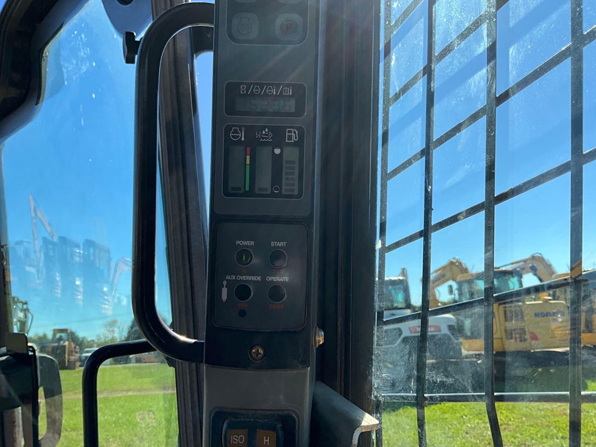 Case TV450, Cab, Heat, AC, Hyd Quick Attach, Aux Hyd, Rubber Tracks, 84" GP Bucket, ISO/H Controls,