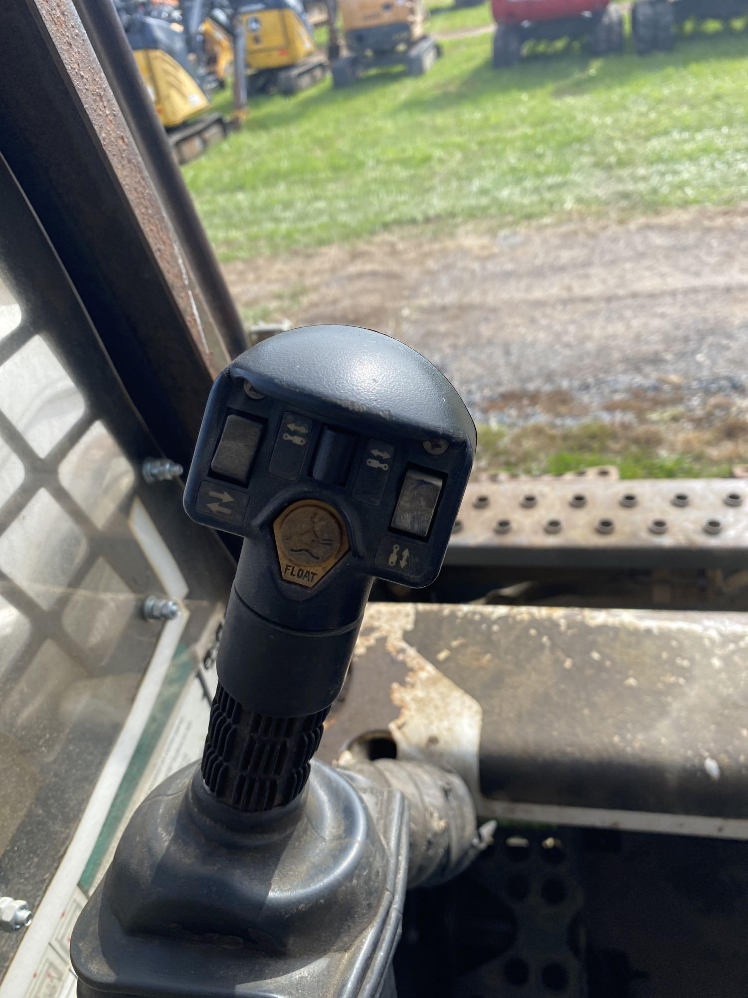 Bobcat T190 Track Steer, Rops, Rubber Tracks, GP Bucket, Quick Attach, Aux Hyd, SN: 313280, Hours: