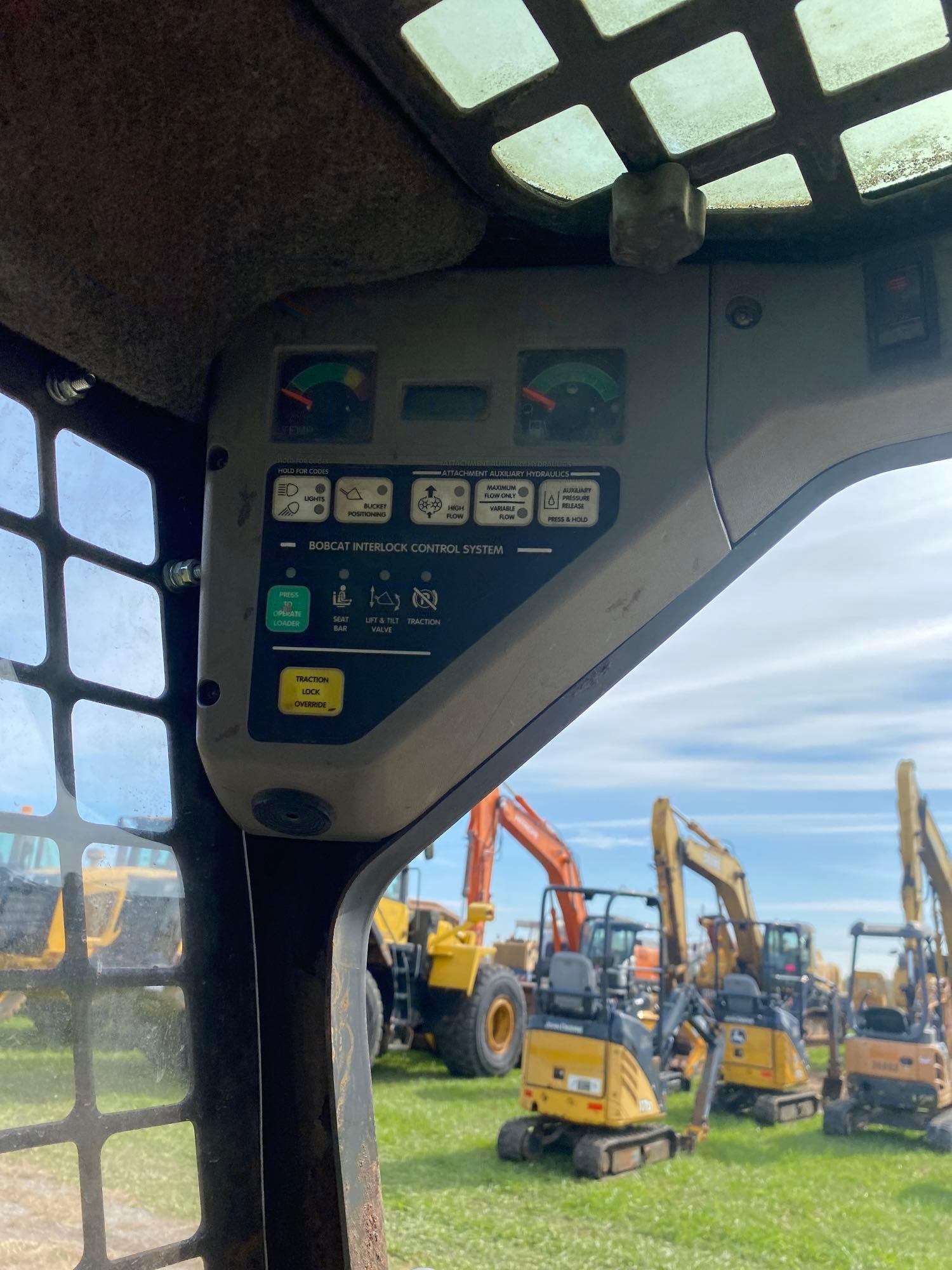 Bobcat T190 Track Steer, Rops, Rubber Tracks, GP Bucket, Quick Attach, Aux Hyd, SN: 313280, Hours: